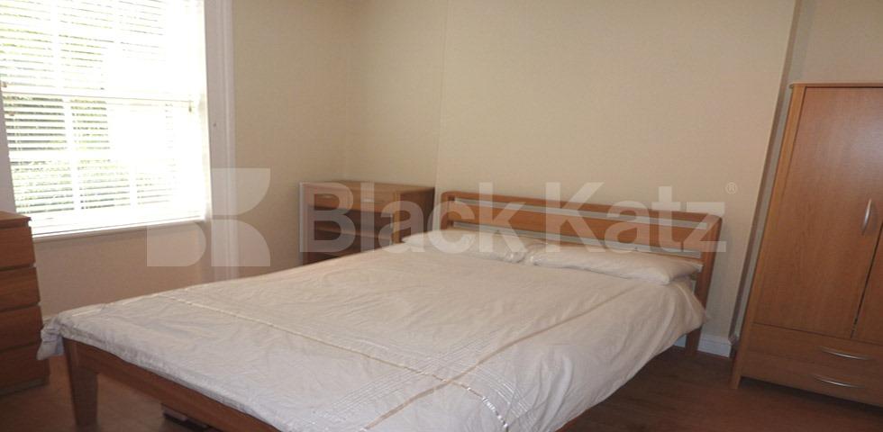 			NEW INSTRUCTION!, 3 Bedroom, 1 bath, 1 reception Flat			 Camden Street, CAMDEN